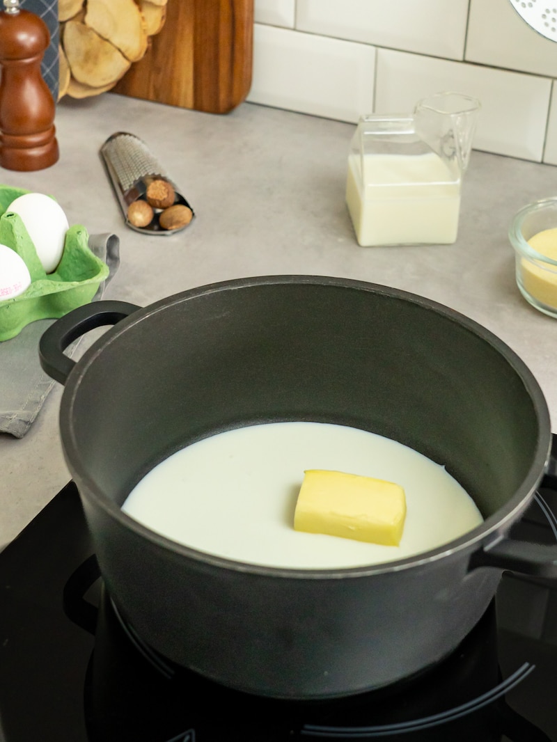Dieses Bild zeigt die Butter im Topf.