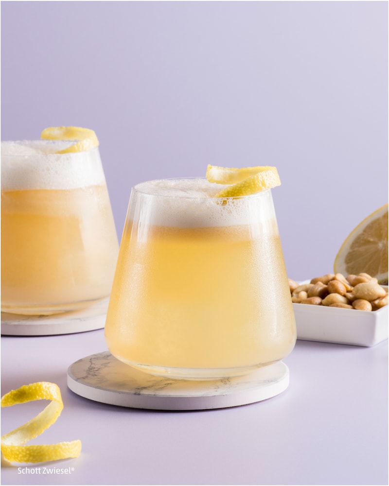 Dieses Bild zeigt den fertigen Whiskey Sour.