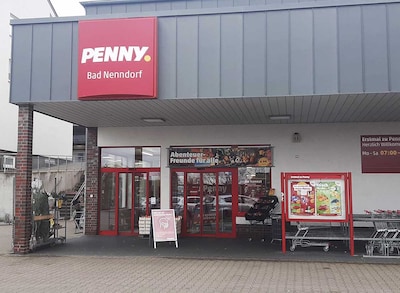 Sie sehen den Eingang vom Penny Markt in Bad Nenndorf, Hauptstr. 20