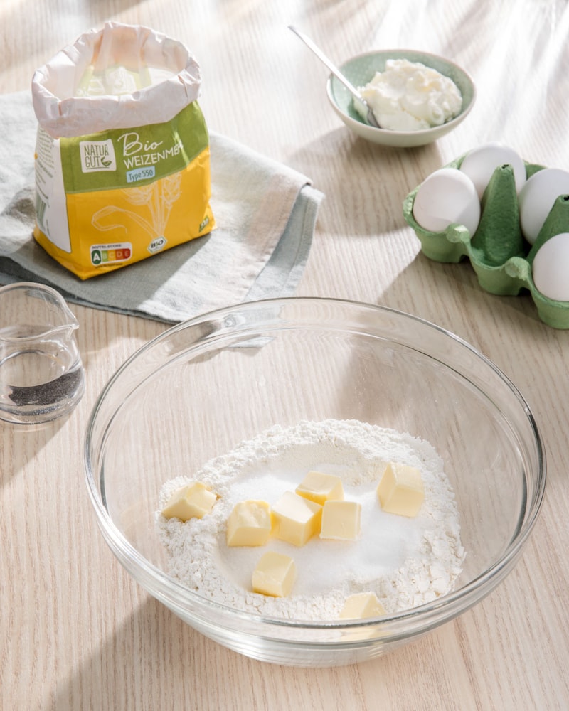 Dieses Bild zeigt die Butter in der Schüssel.