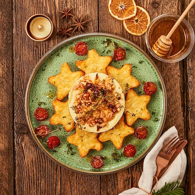 Rösti-Sterne mit gebackenem Camembert