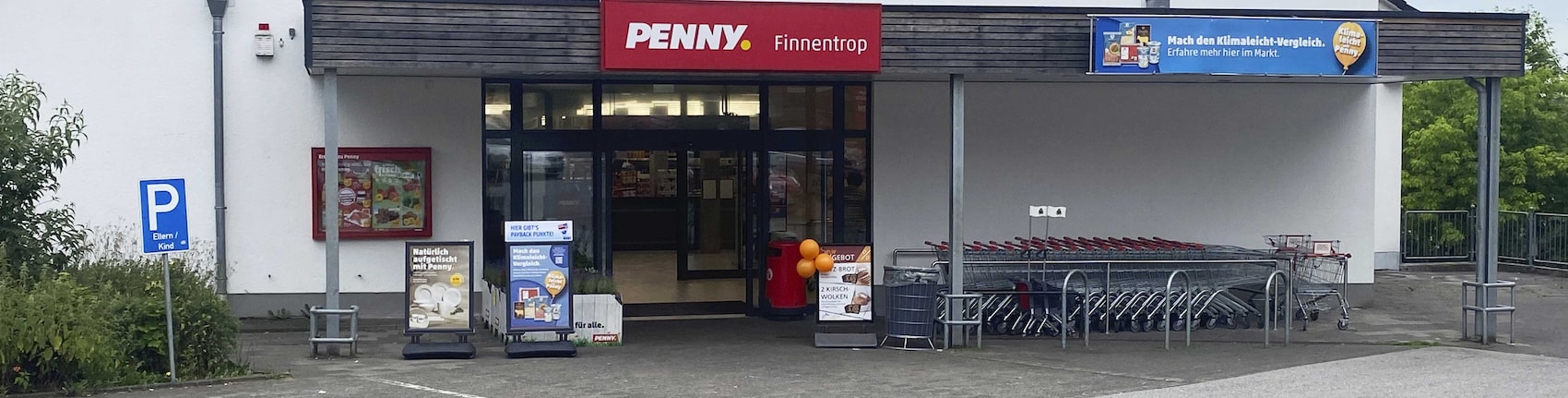 sie sehen den Eingang vom Penny Markt in Finnentrop Serkenroder Str. 59