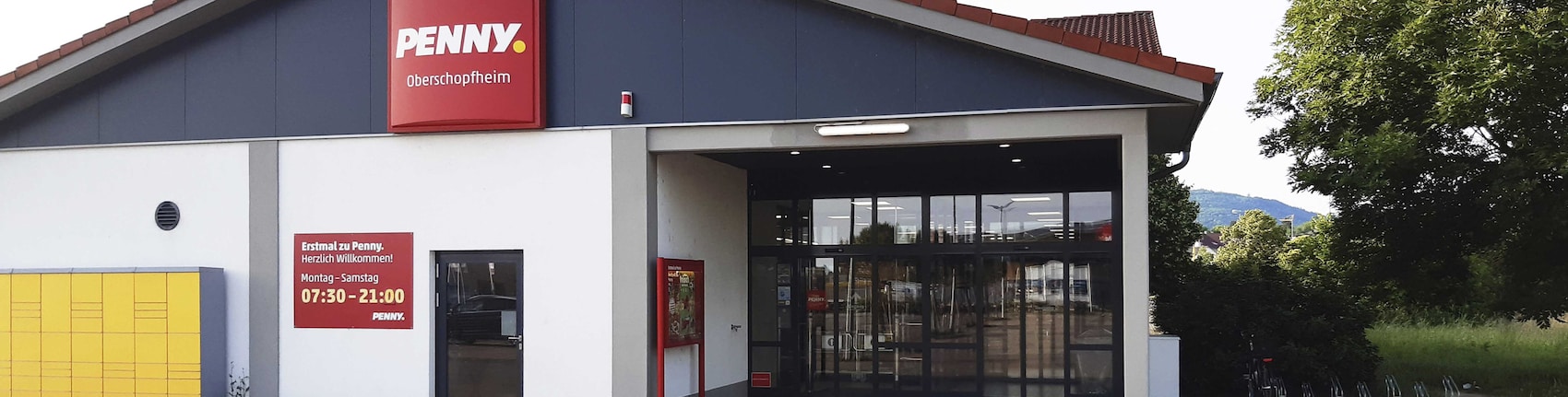 Sie sehen den Eingang vom Penny Markt in Friesenheim/Oberschopfheim, Am Mittelbach 9