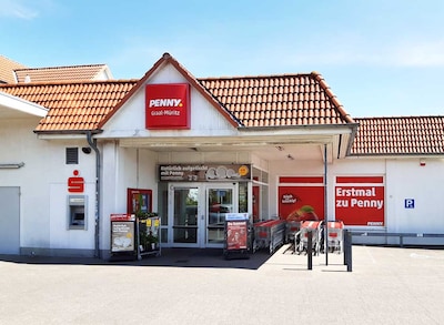 sie sehen den Eingang vom Penny Markt in Graal-Mueritz Lange Str. 28
