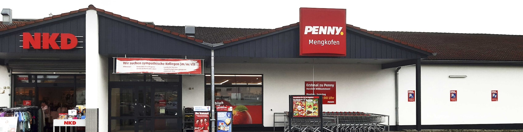 Sie sehen den Eingang vom Penny Markt in Mengkofen Hauptstr. 2C
