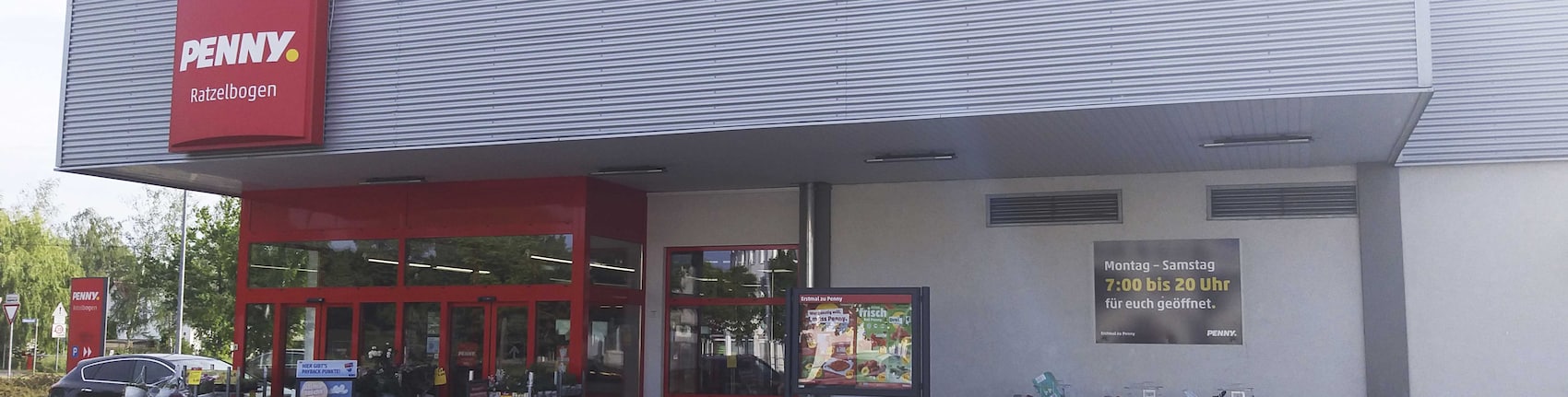 Sie sehen den Eingang vom Penny Markt in Leipzig/Gruenau-Nord, Ratzelstraße 166