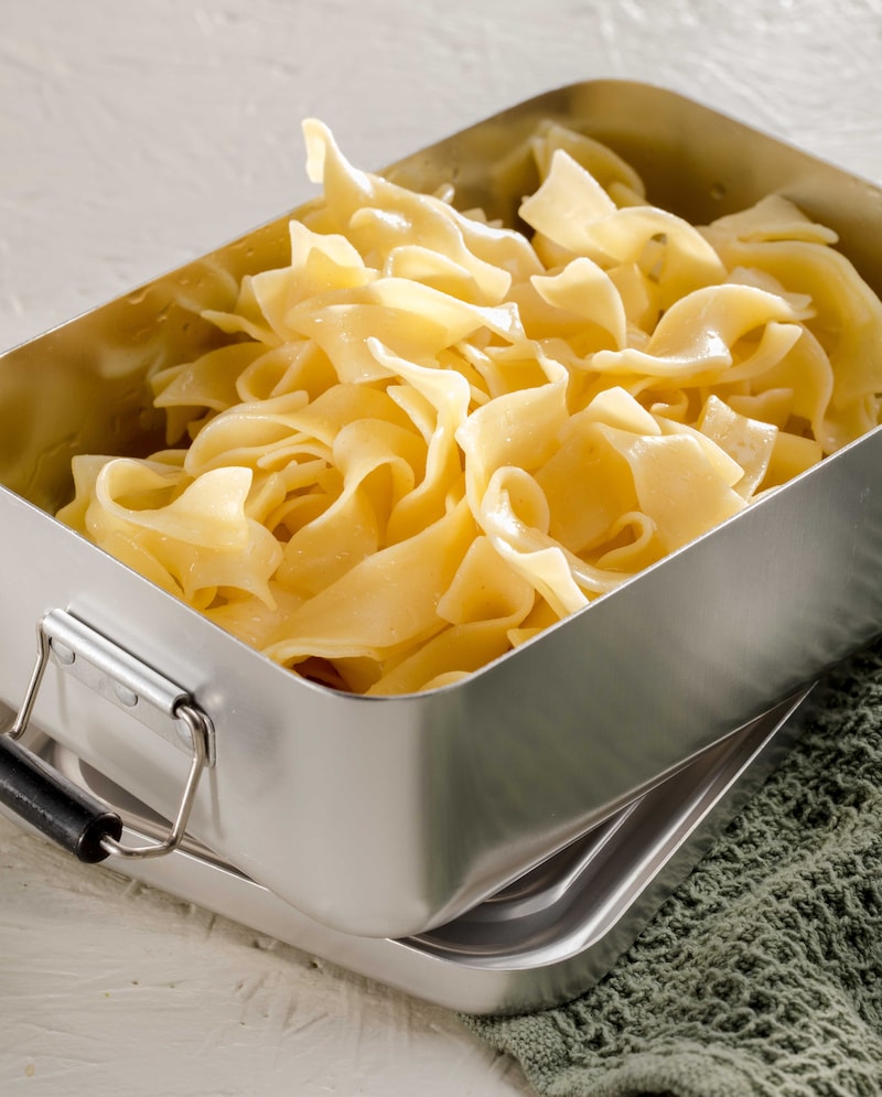 Auf diesem Bild siehst du Pasta vom Vortag.