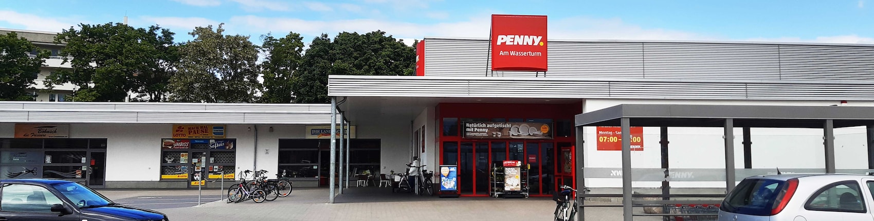sie sehen den Eingang vom Penny Markt in Salzwedel Vor dem Neuperver Tor 15d