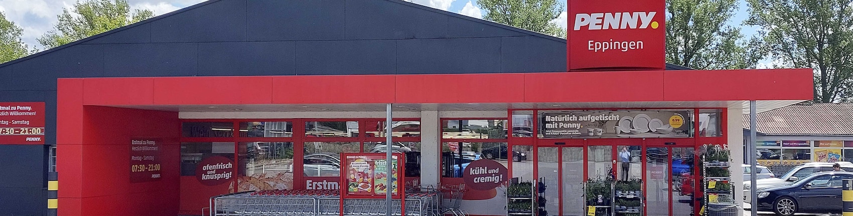 Sie sehen den Eingang vom Penny Markt in Eppingen, Frauenbrunner Straße 19