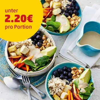 Buddha-Bowl mit Tofu und Reis
