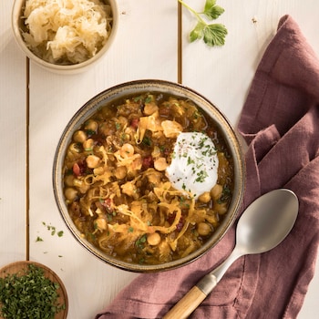 Dieses Bild zeigt unsere Sauerkrautsuppe „orientalisch”.