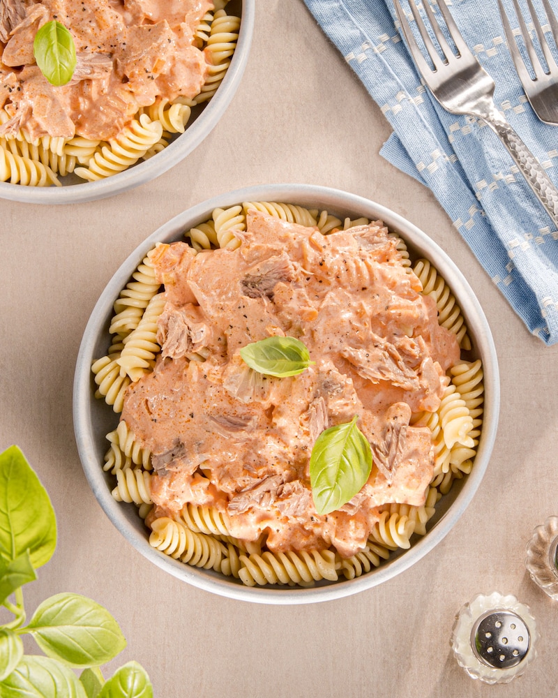 Dieses Bild zeigt die fertige Pasta mit Thunfisch.