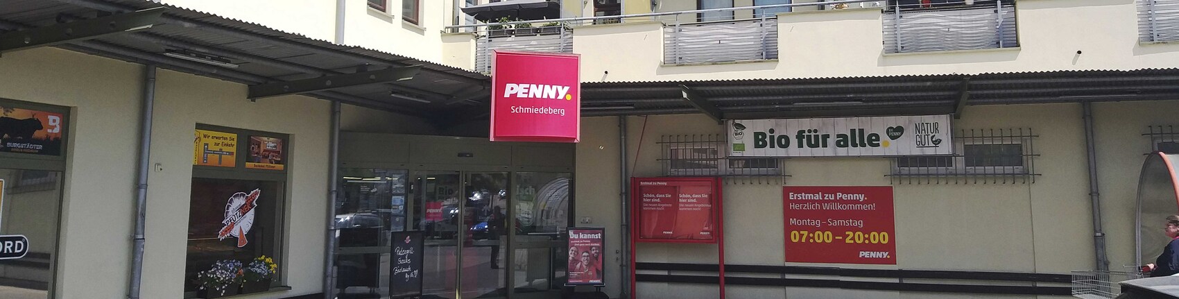 Sie sehen den Eingang vom Penny Markt in Dippoldiswalde Schmiedeberger Markt 1