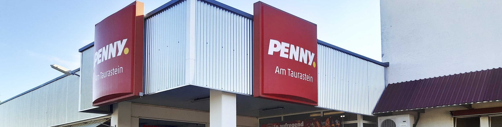 Sie sehen den Eingang vom Penny Markt in Taura B Burgstaedt Mittweidaer Str. 56