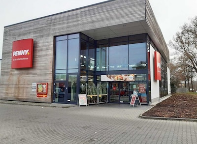 Sie sehen den Eingang vom Penny Markt in Minden, Marienstr. 108