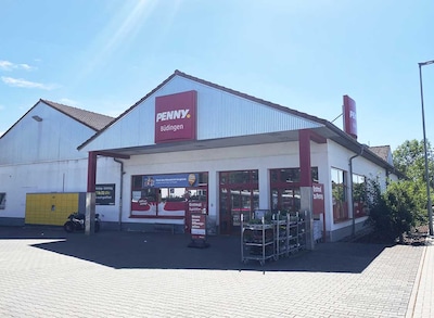 Sie sehen den Eingang vom Penny Markt in Büdingen, Henry-Dunant-Str. 2