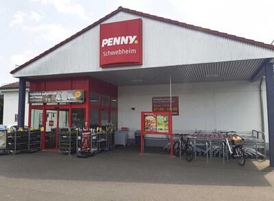 Sie sehen den Eingang vom Penny Markt in Schwebheim Gulbranssonstr. 83