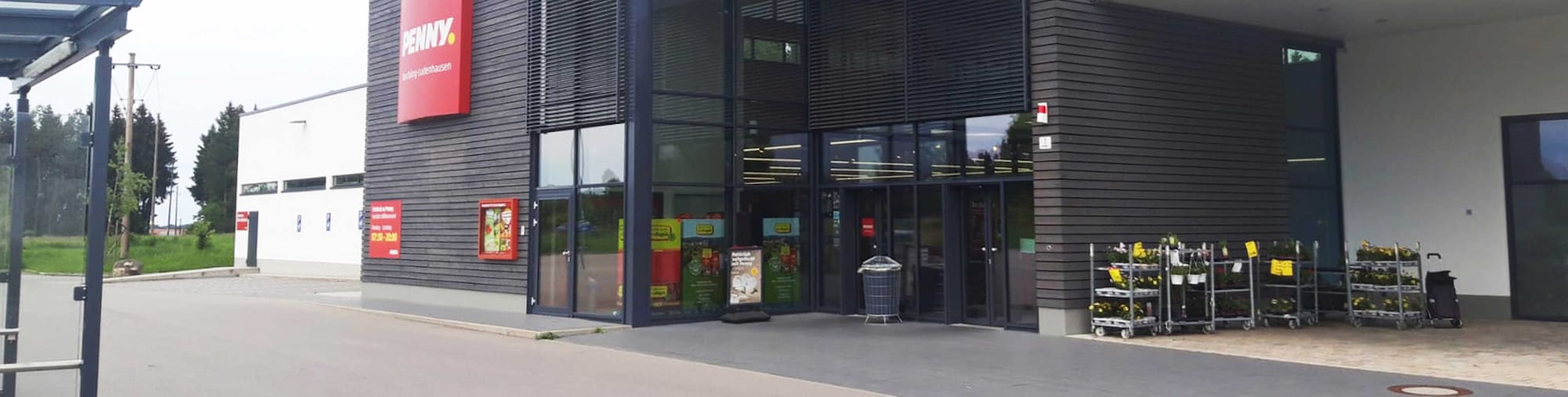 Sie sehen den Eingang vom Penny Markt in Reichling, Straßäcker 1