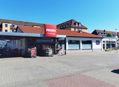 Sie sehen den Eingang vom Penny Markt in Wolfsburg, Kleistraße 41-47