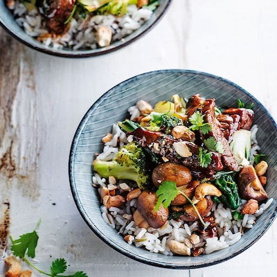 Bratreis mit Teriyaki-Rind