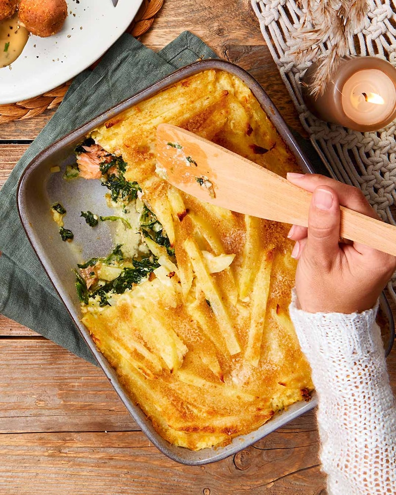 Kartoffelauflauf mit Spinat und Lachsfilet