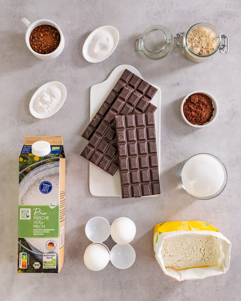 Dieses Bild zeigt die Zutaten für die Brownies mit Kaffee.