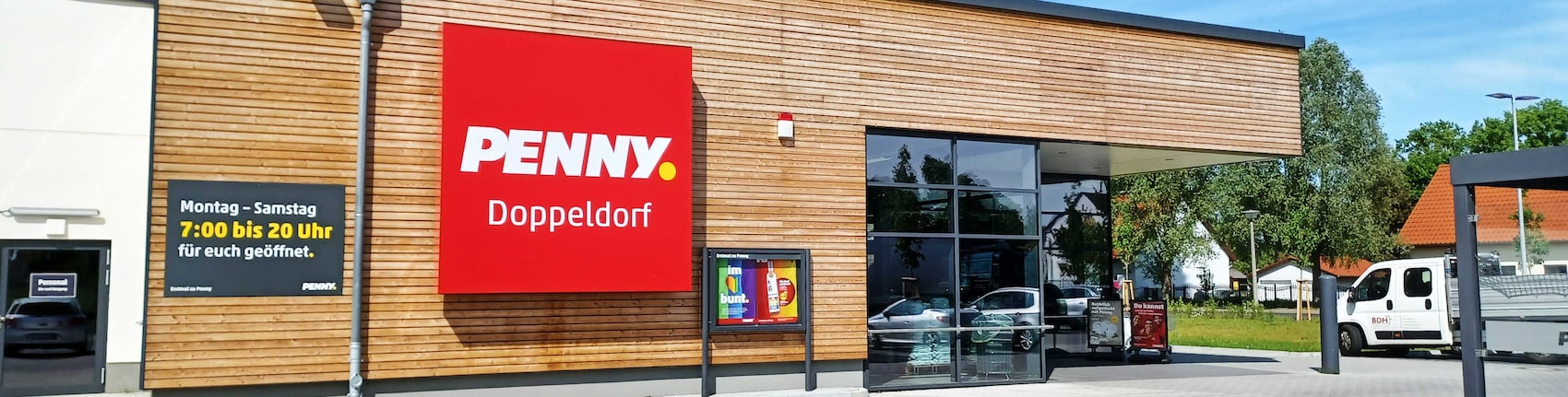 Sie sehen den Eingang vom Penny Markt in Petershagen/Eggersdorf Mierwerder Weg 100