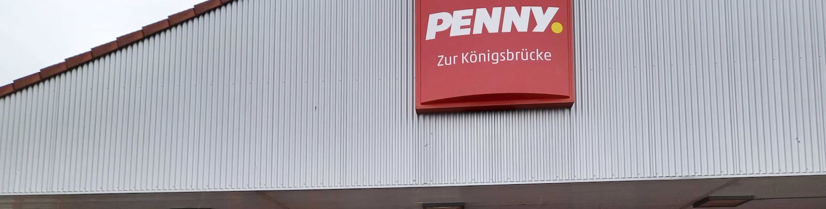 Sie sehen den Eingang vom Penny Markt in Gronau, Koenigsstr. 56
