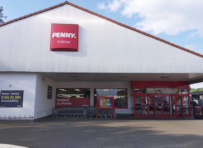Sie sehen den Eingang vom Penny Markt in Extertal-Boesingfeld, Bahnhofstr. 54