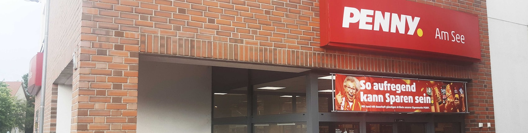 Sie sehen den Eingang vom Penny Markt in Salzgitter/Lebenstedt, Neisse Str. 16