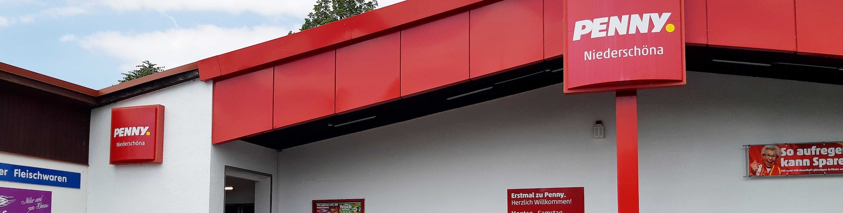Sie sehen den Eingang vom Penny Markt in Halsbrücke / OT Niederschöna Untere Dorfstr. 21B