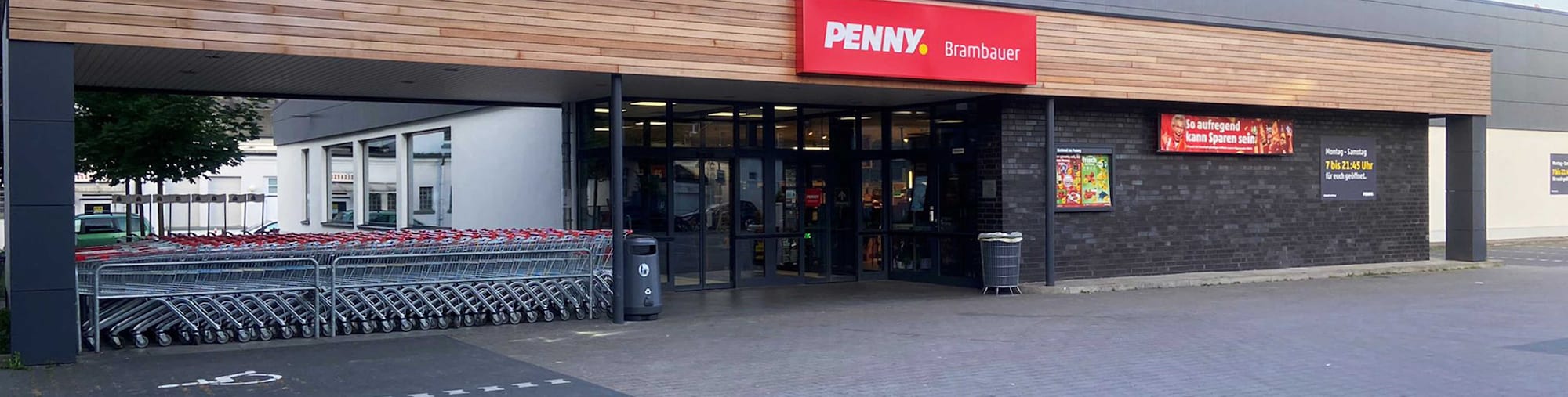Sie sehen den Eingang vom Penny Markt in Lünen/Brambauer, Wittekindstrasse 8