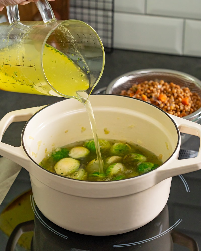 Dieses Bild zeigt die fertige Linsensuppe.