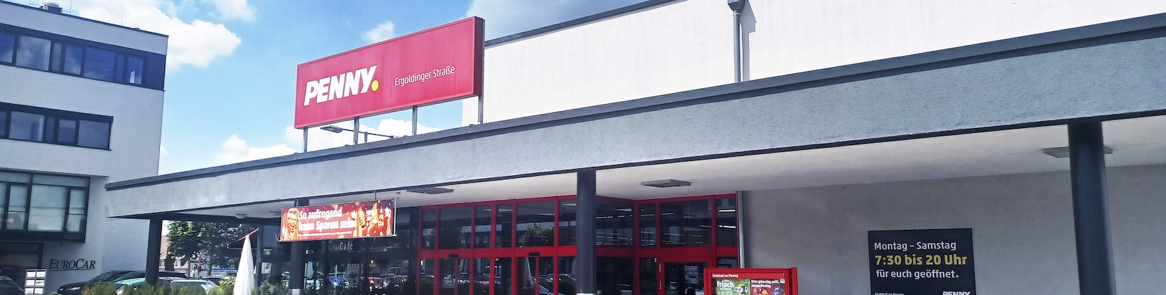 Sie sehen den Eingang vom Penny Markt in Landshut, Ergoldinger Straße 2 c