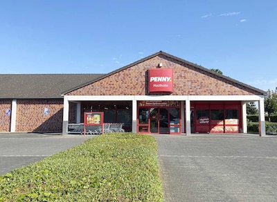 Sie sehen den Eingang vom Penny Markt in Rietberg/Mastholte, Lippstaedter Str. 40