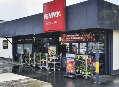 Sie sehen den Eingang vom Penny Markt in Ehringshausen, Herborner Str. 46-52