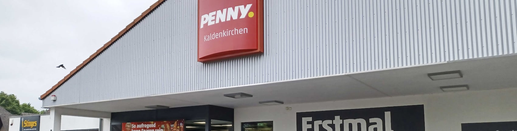 Sie sehen den Eingang vom Penny Markt Nettetal – Kaldenkirchen Koelner Strasse 7