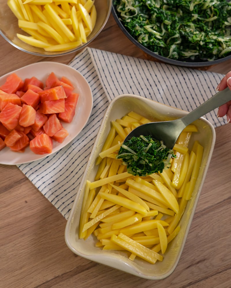 Kartoffelauflauf mit Spinat und Lachsfilet