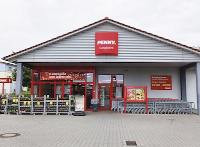 Sie sehen den Eingang vom Penny Markt in Gangkofen, Schmiedsoeder Weg 4