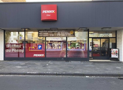 sie sehen den Eingang vom Penny Markt in Düsseldorf – Lierenfeld Reisholzer Strasse 48
