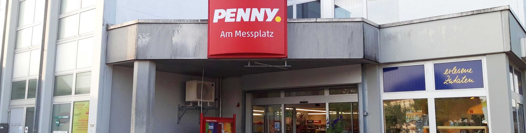 Sie sehen den Eingang vom Penny Markt in Pirmasens/Innenstadt, Blocksbergstr. 52