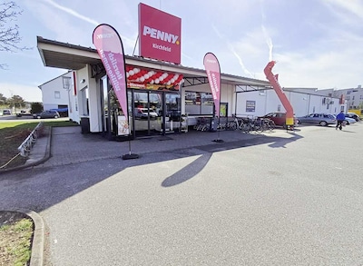 Sie sehen den Eingang vom Penny Markt in Karlsruhe/Neureut, Auf Der Vogelhardt 2