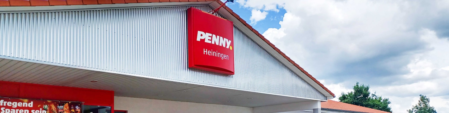 Sie sehen den Eingang vom Penny Markt in Heiningen Riedstr. 1
