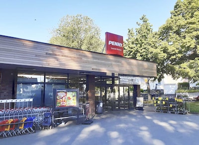 Sie sehen den Eingang vom Penny Markt in Soest, Vor Dem Walburger Tor 5