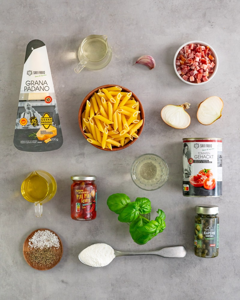 Dieses Bild zeigt die Zutaten für die Pasta.