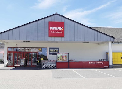 Sie sehen den Eingang vom Penny Markt in Wernigerode, An Der Holtemme 67