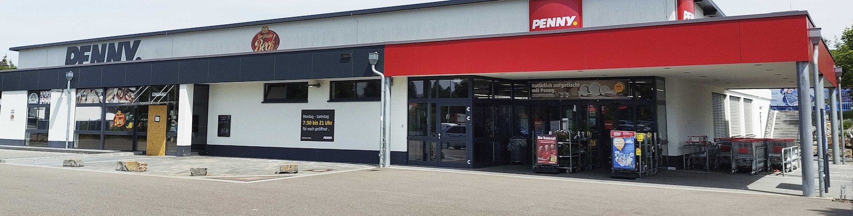 Sie sehen den Eingang vom Penny Markt in Bad Rappenau-Fürfeld, Wilhelm-Hauff-Str. 48