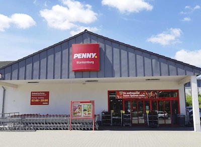 Sie sehen den Eingang vom Penny Markt in Blankenburg (Harz), Neue Halberstädter Str. 67 c