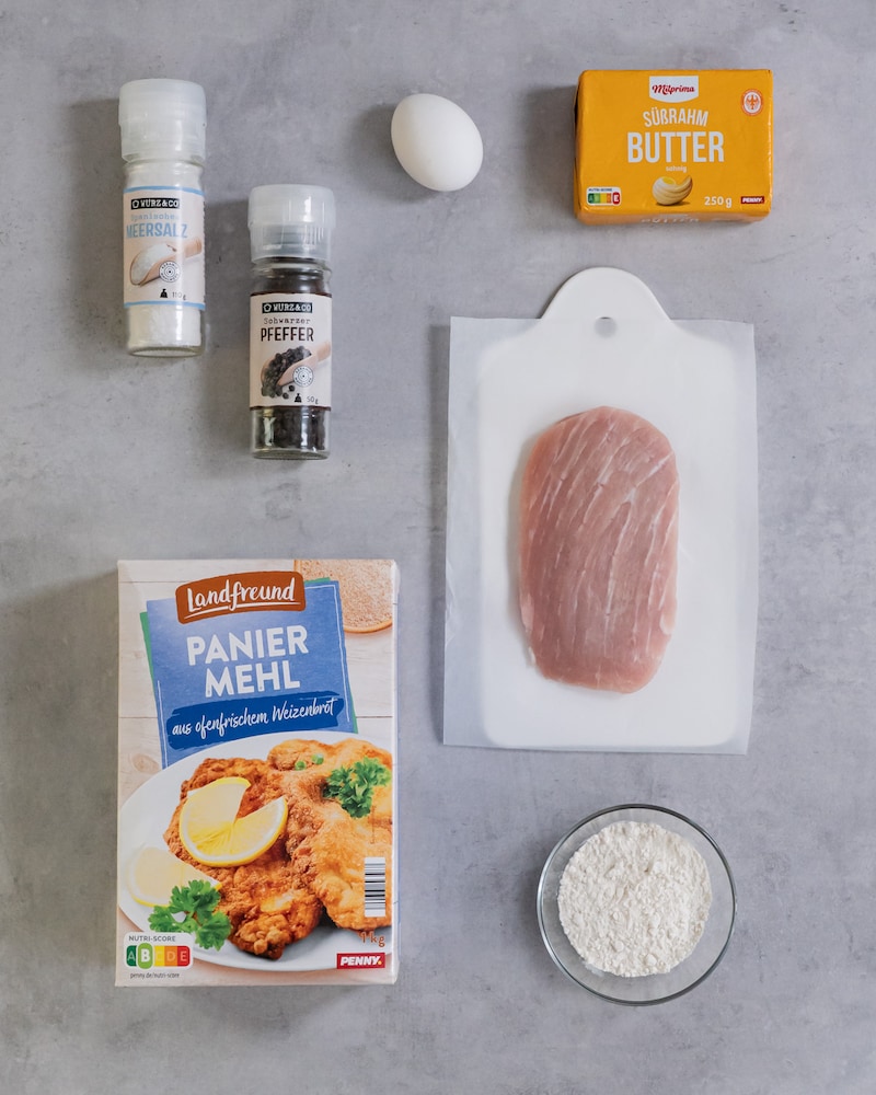 Das sind die Zutaten für die Schnitzel-aus-der-Heißluftfritteuse.