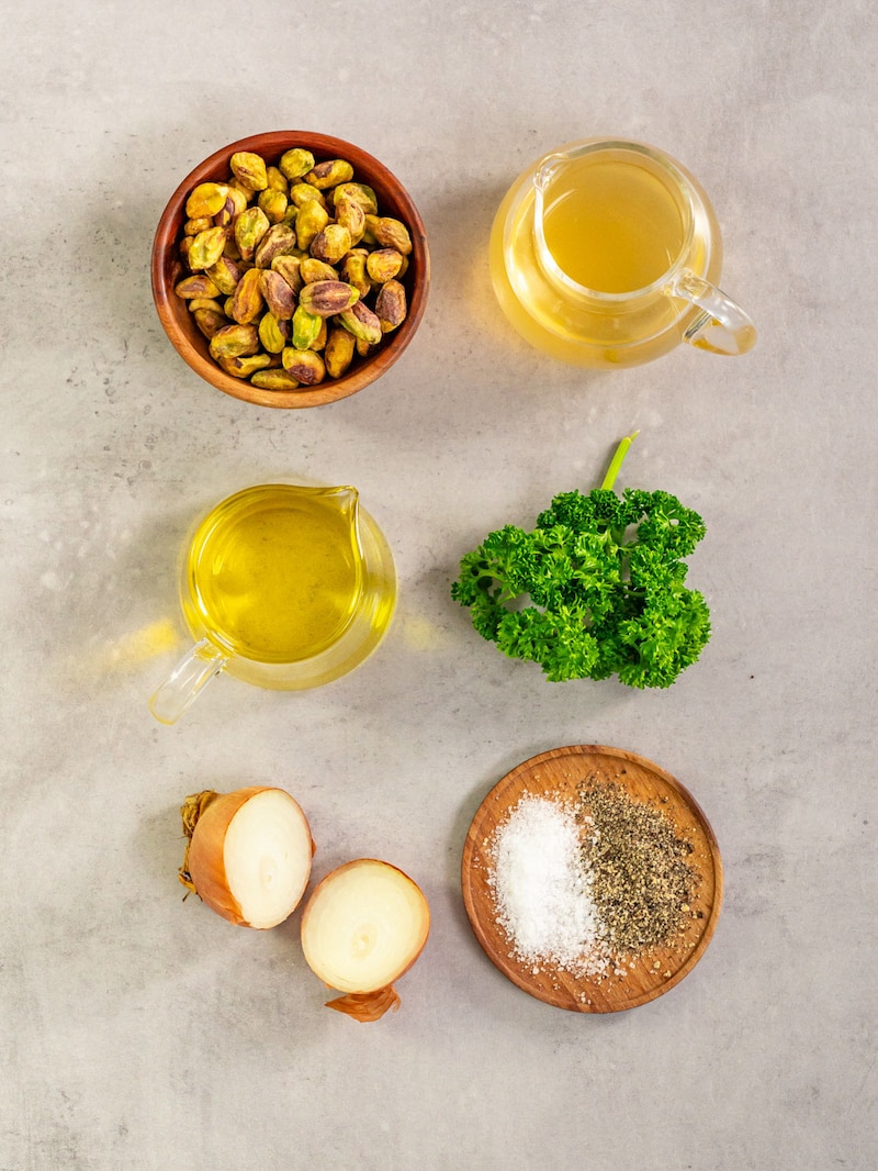 Dieses Bild zeigt die Zutaten für die Vinaigrette.